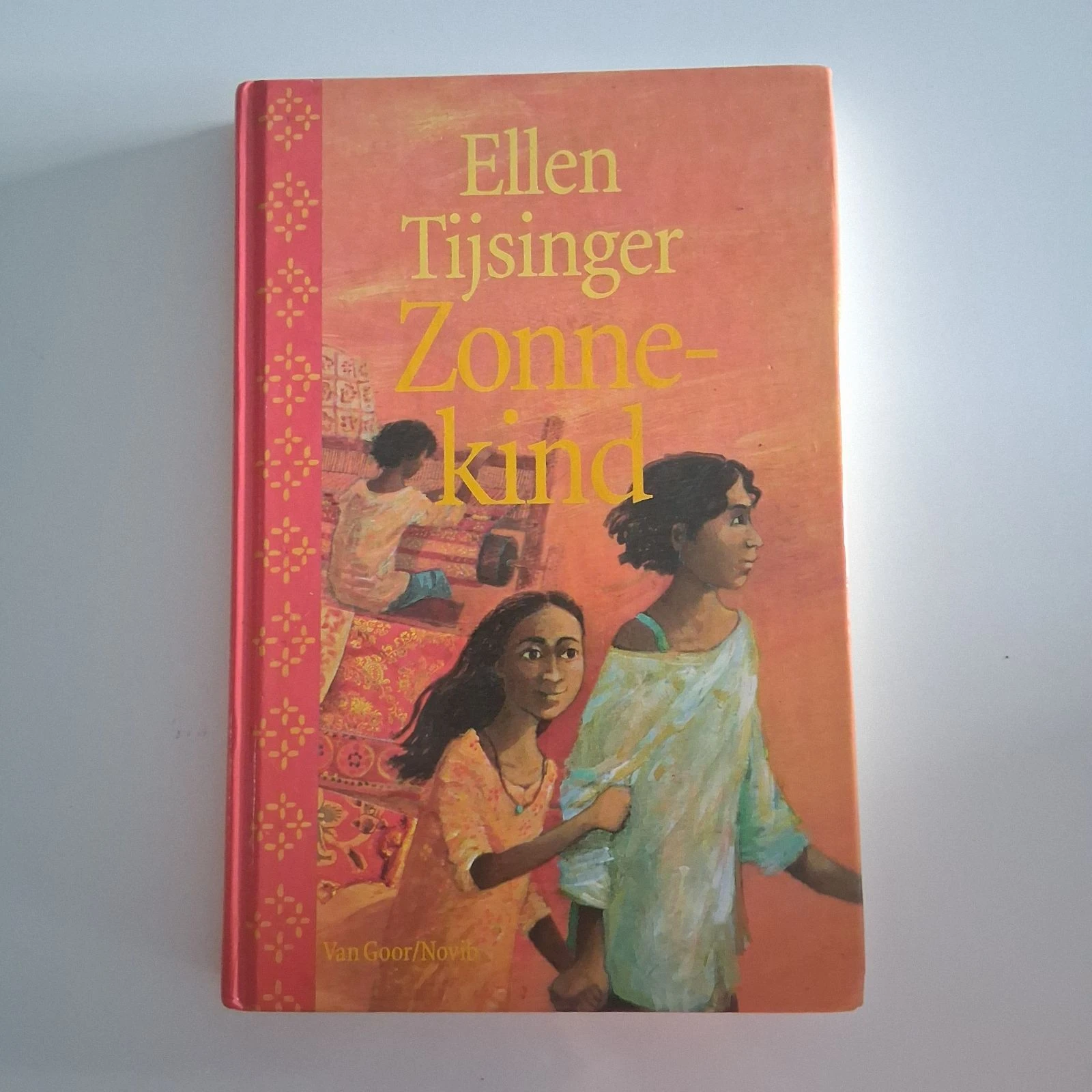 Jeugdboek - Ellen Tijsinger - Zonnekind